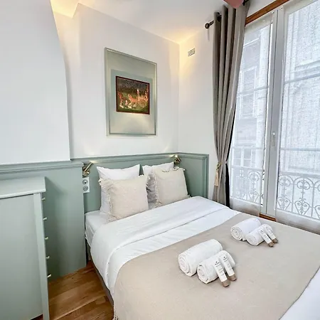 Opera - Prestige With Lift For 4 Apartment